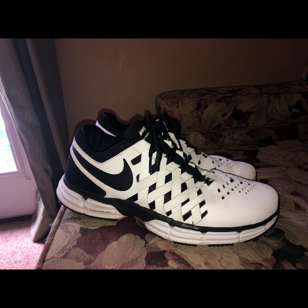 Men’s size 12W Lunar Fingertrap Nike shoes